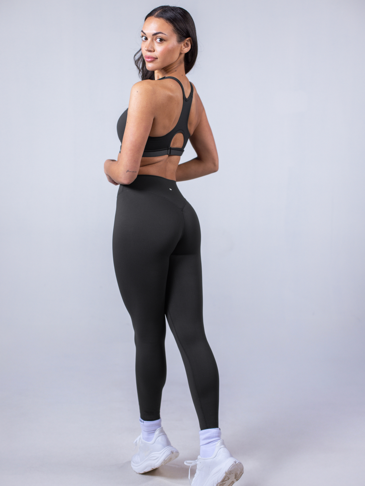 CloudNine™ No Front Seam Legging - Black